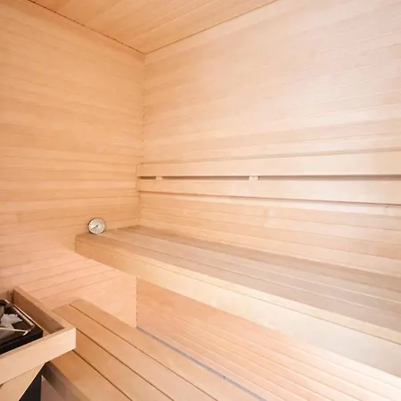 Design Penthouse With Private Sauna & Sunset Balcony * 탈린